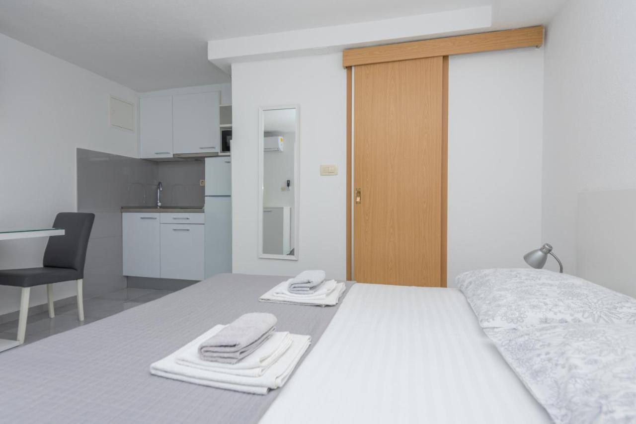 Apartments M&A Макарска Екстериор снимка