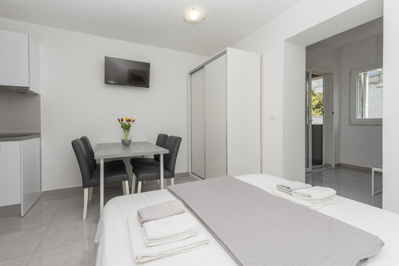 Apartments M&A Макарска Екстериор снимка